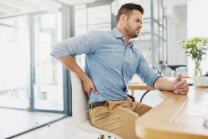 Как мы испортили себе спину — и что теперь с этим делать?